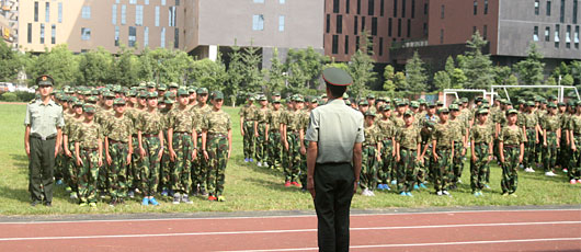  2014年中學部新生軍訓匯報表演 