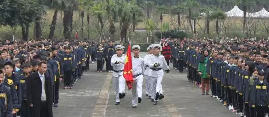  中學(xué)部開學(xué)典禮：吐納春息，啟夢高飛吧！ 