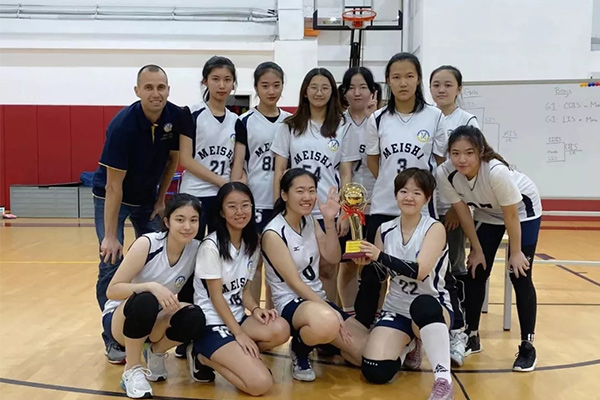 喜報丨CISA 女子籃球再次奪冠，美視學子在各個賽場收獲了不俗的成績！