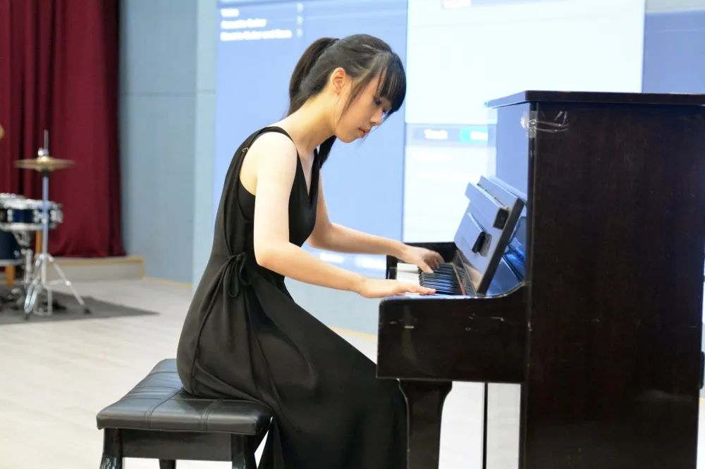 音樂才女?dāng)埆@港大、港中大、港科大等多封世界名校offer！