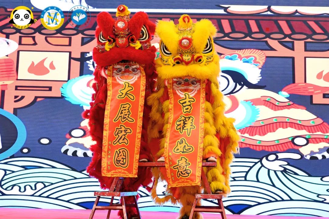 弘揚(yáng)天府文化 傳承非遺經(jīng)典 ——記成都美視學(xué)校“非遺傳承進(jìn)百校公益活動(dòng)閉