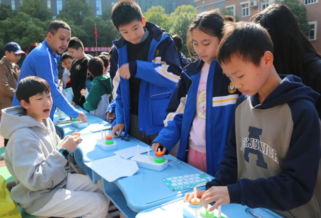 解鎖數學之美，探索無限可能——“Pi Day”融合部一體化數學活動