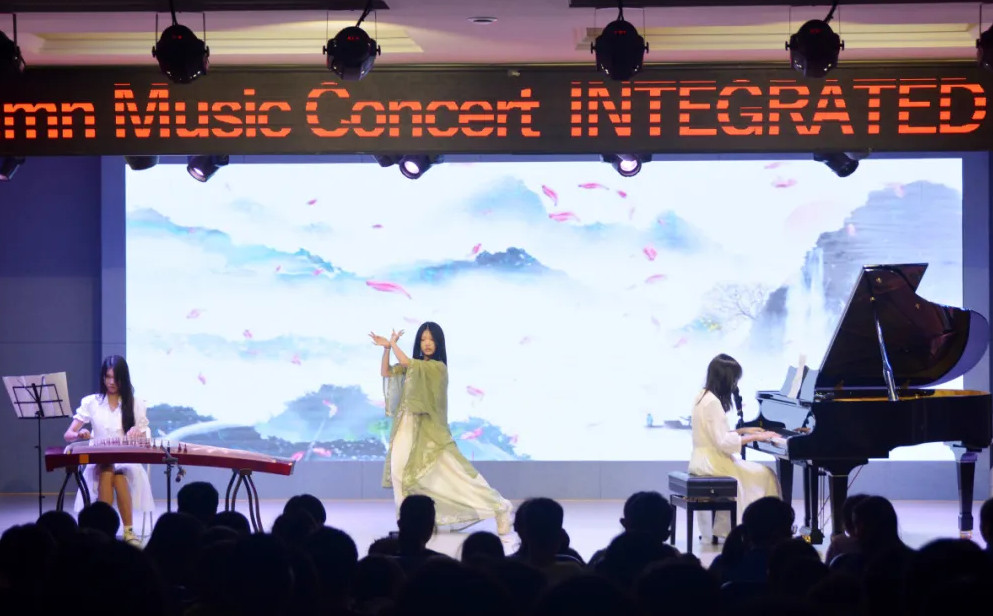 奏響秋日旋律 共赴音樂盛宴 ——融合部·中學舉